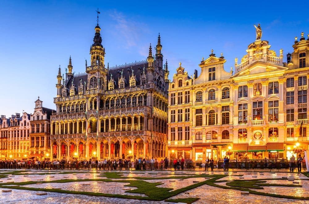 Brussels Greets Tourists