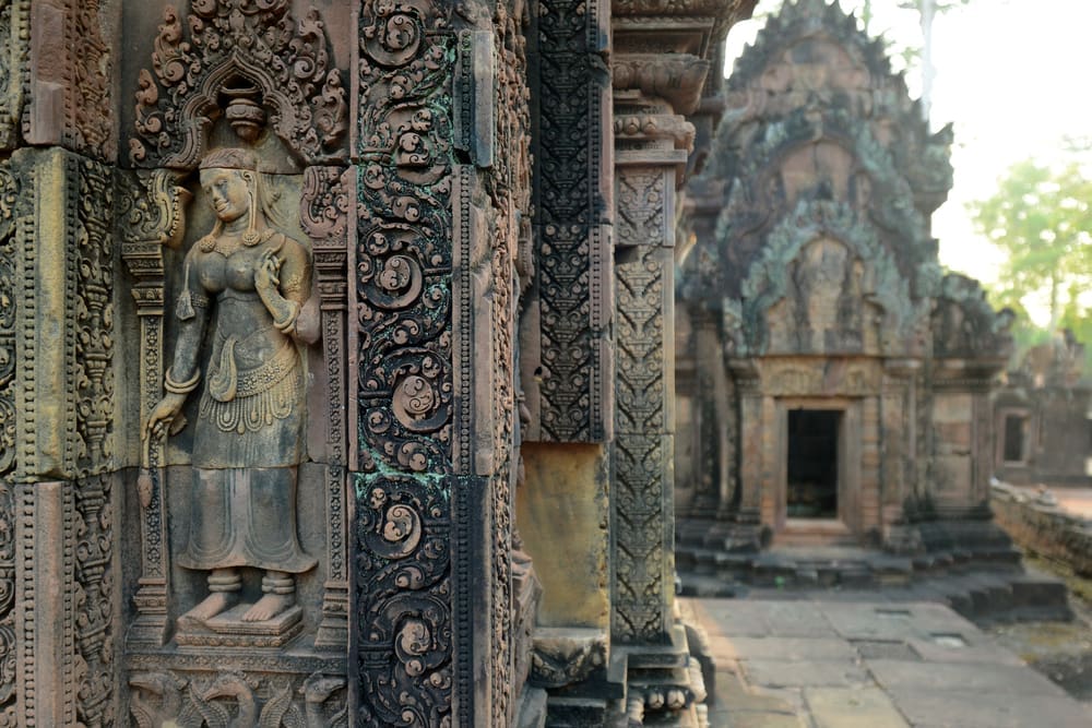 things to do in Siem reap - ancient Banteay Srei temple