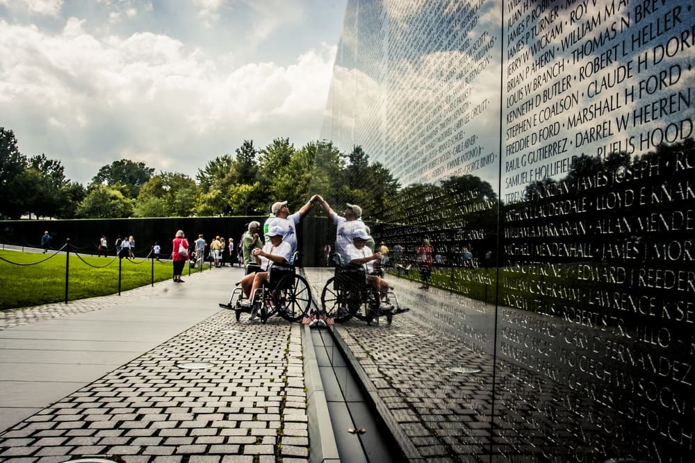 Bikin in DC - Vietnam War Memorail