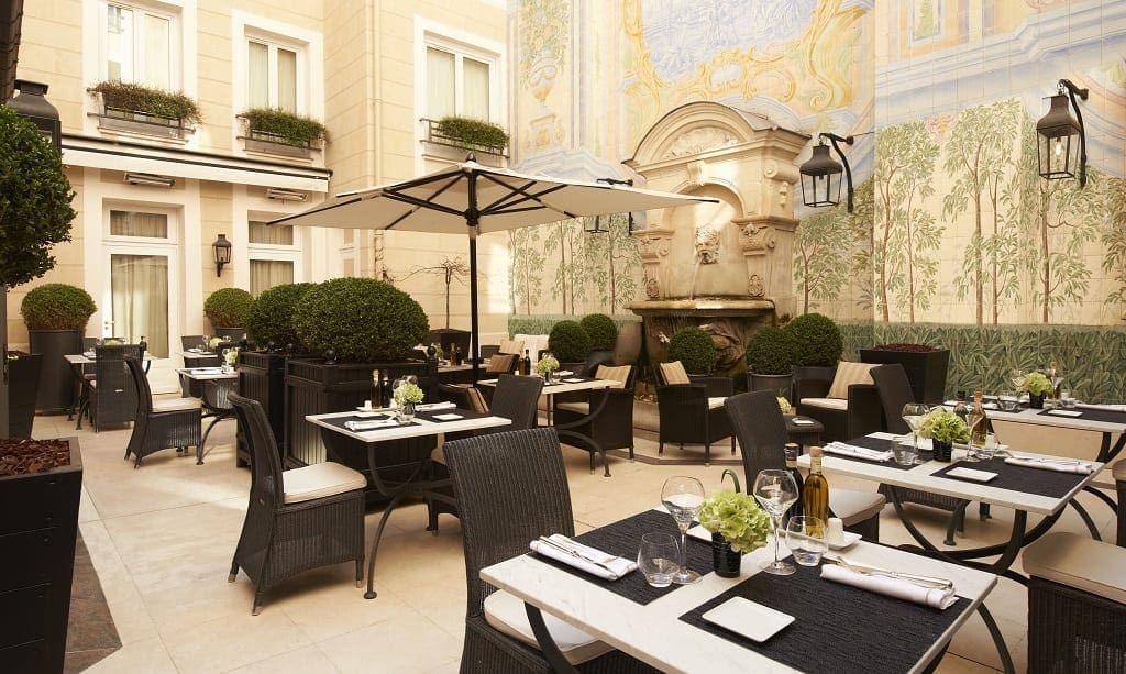 The courtyard at the Castille Paris