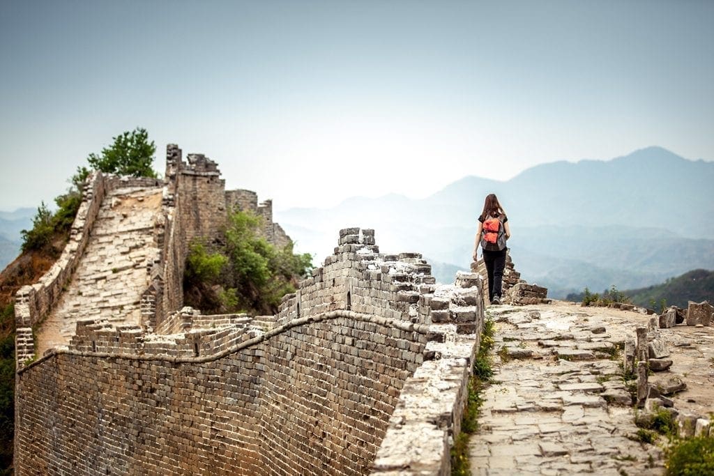 travel trends woman solo travel great wall of china