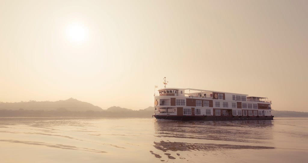 Strand Cruise Myanmar