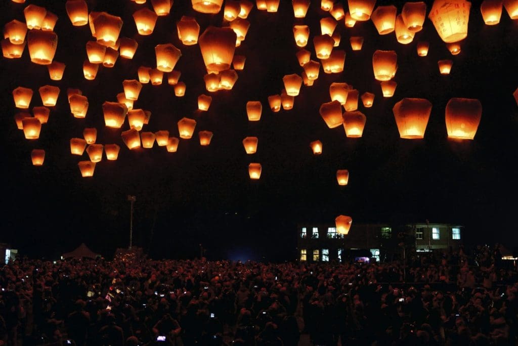 Pingxi Sky Lantern Festival 2024, Taiwan Travel Begins at 40