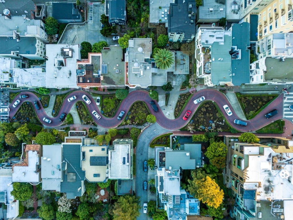 Lombard Street, Bandn Nelson, Unsplash