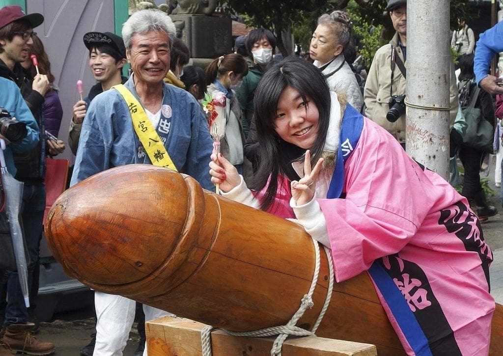 Overholdelse af entusiasme At vise Kanamara Matsuri, Japan Penis Festival, 2023 - Travel Begins at 40