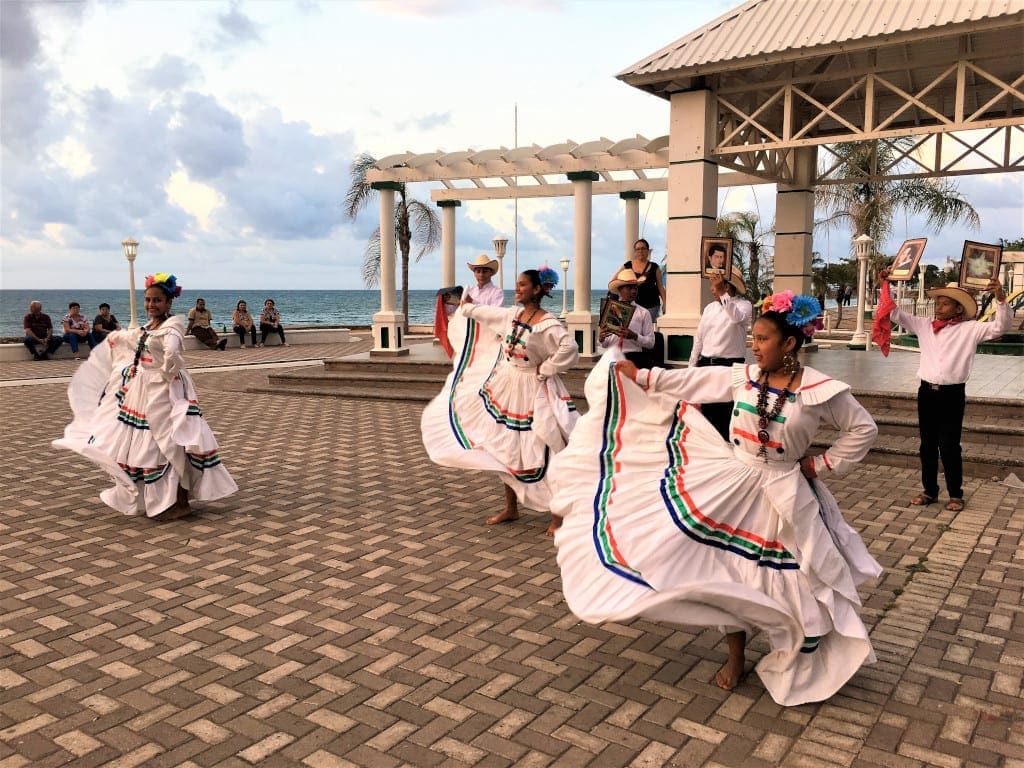 Dancers at La Ceiba Honduras