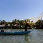 Throwing a fishing net