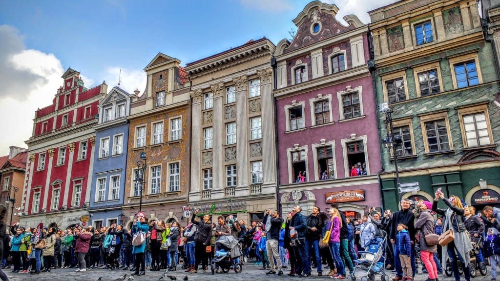 Waiting for the goats to appear in the Old Market Square, Poznan