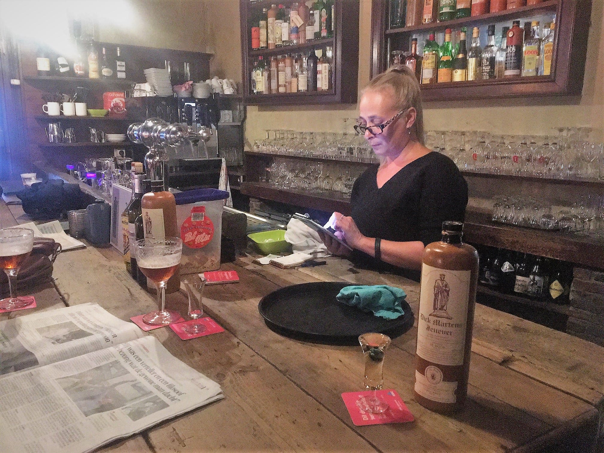 De Vagant : essential Antwerp genever