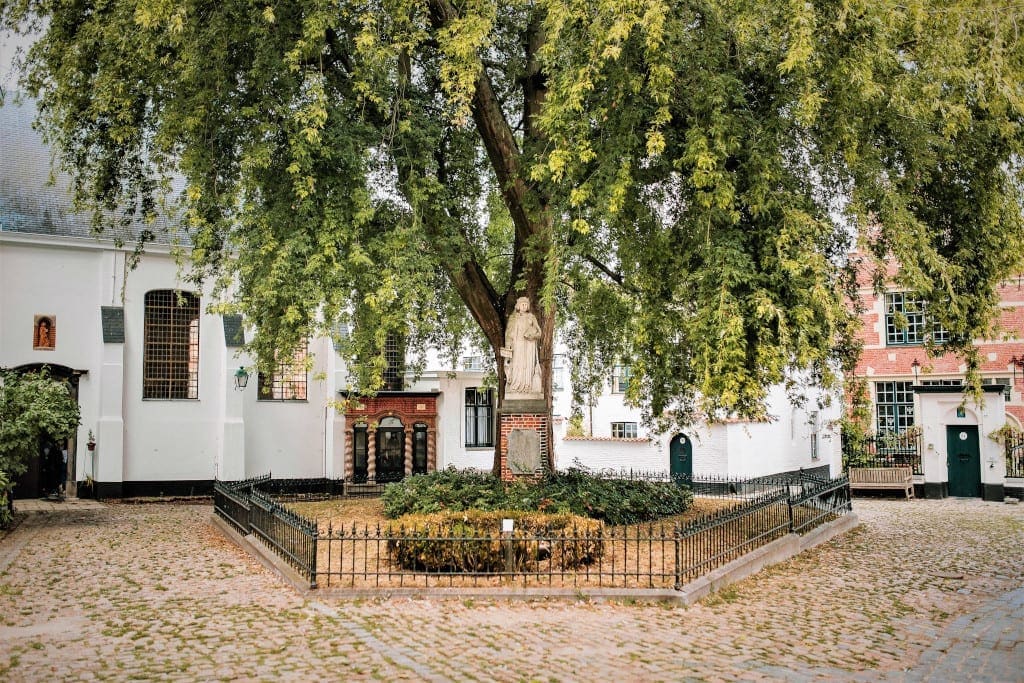 Saint Elisabeth Beguinage Kortrijk