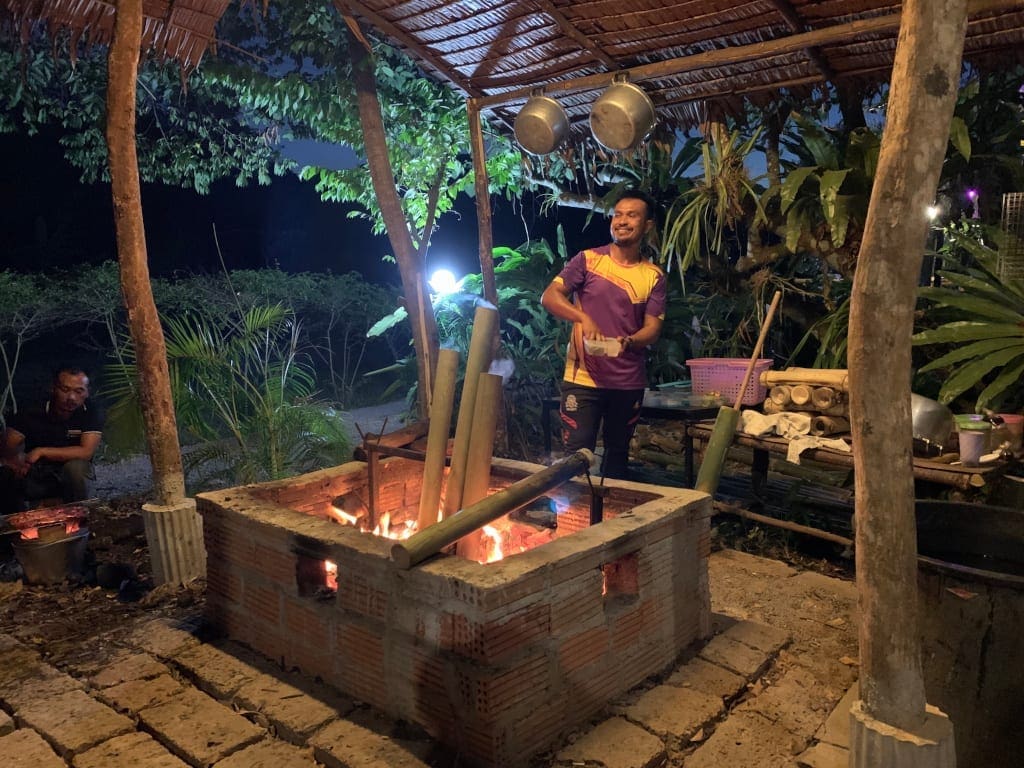 Travel Thailand Jungle dinner