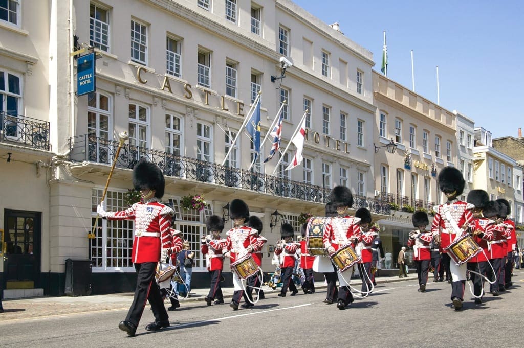 Castle Hotel - Queen's Guard