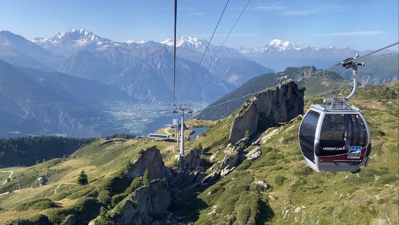 Spectacular view of the Aletsch Arena