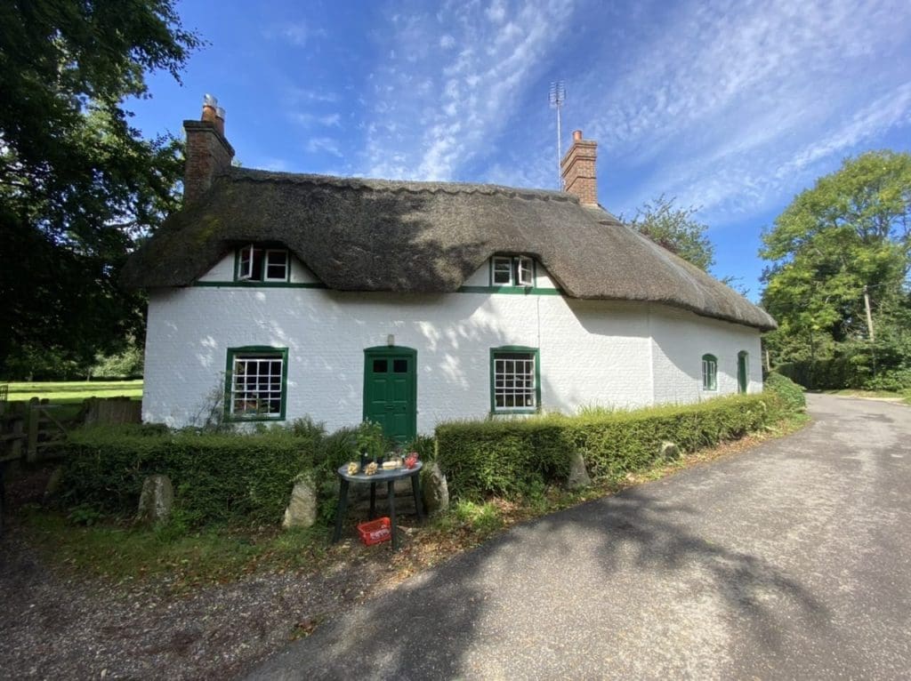 A beautiful cottage in Inkpen