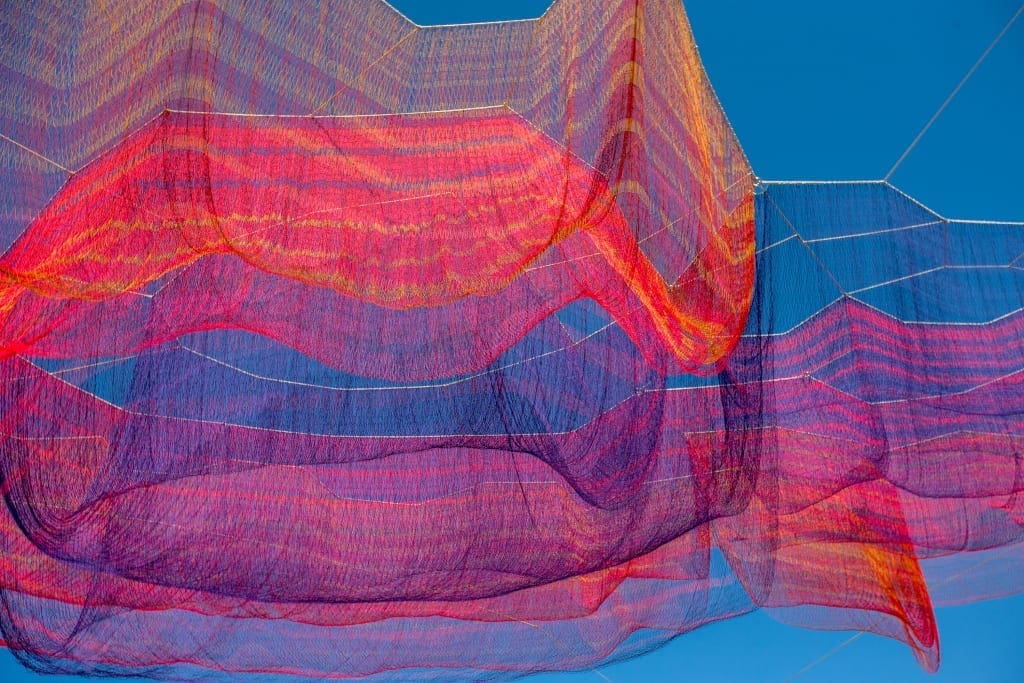 Janet Echelman, 1.78, Beverly Hills, California, 2019, Courtesy of the artist and Studio Echelman