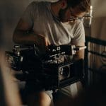 How to Make Creative Content While Travelling?
