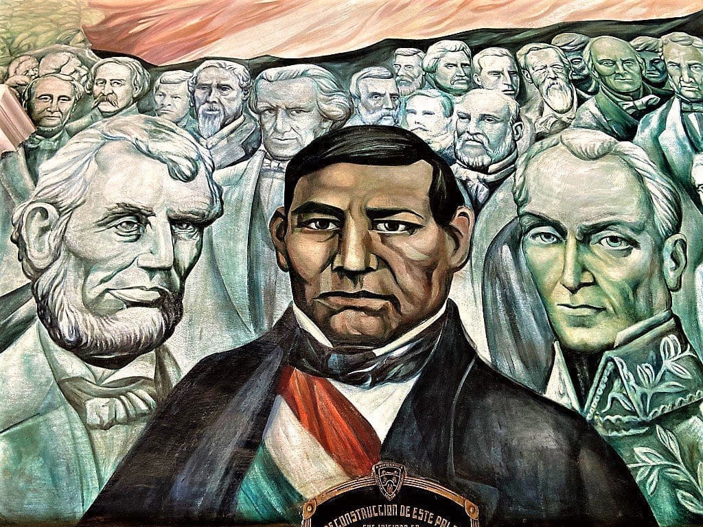 Benito Juarez (c) with Lincoln (l) and Bolivar (r)