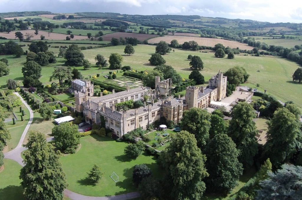 Aerial photo of Sudeley Castle by Wiebe de Jager