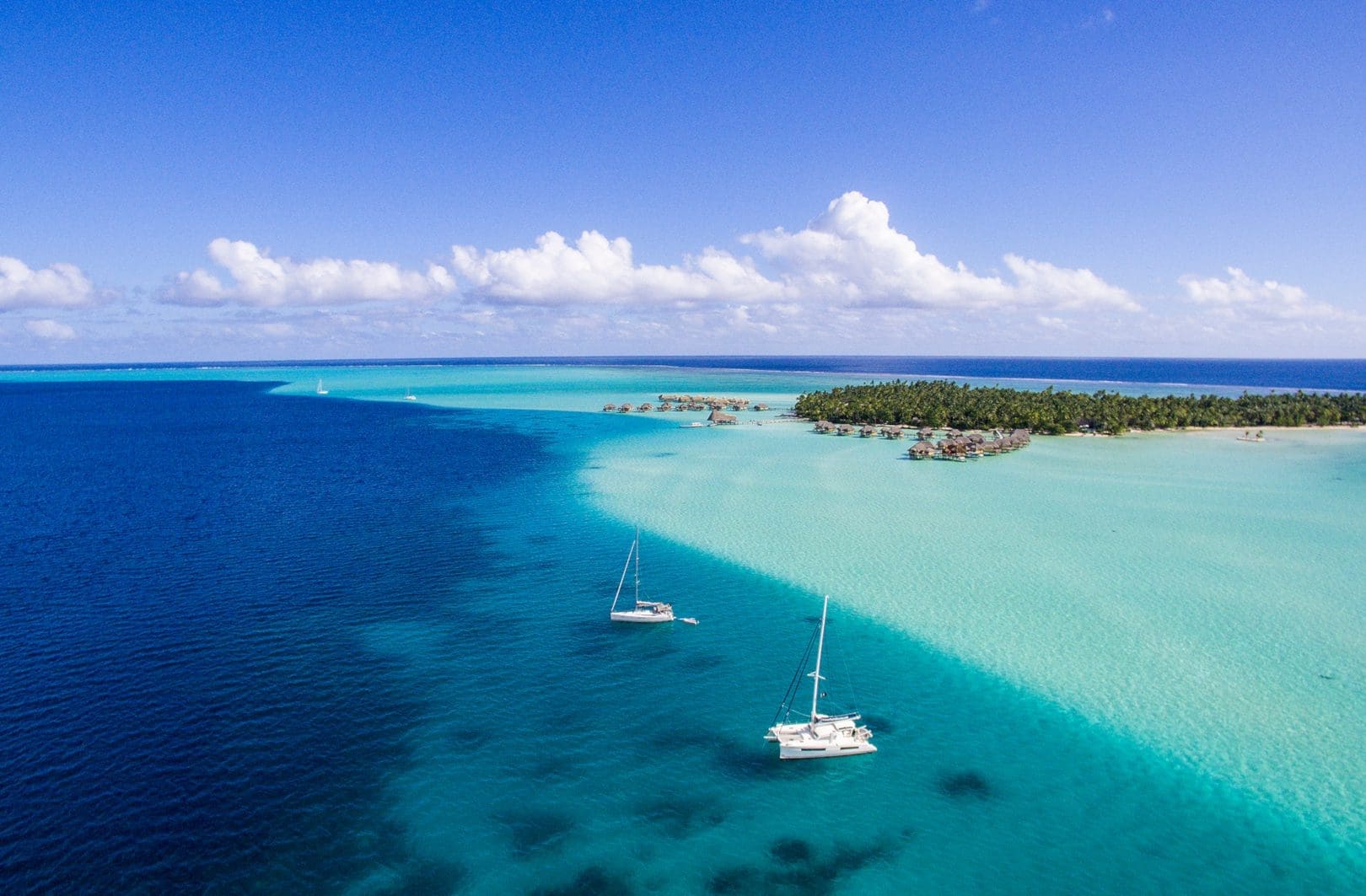 Learn to sail in Tahiti