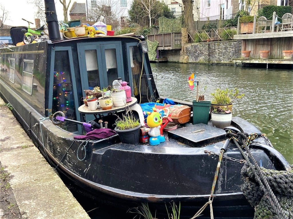 A river boat on the Regent's Canal