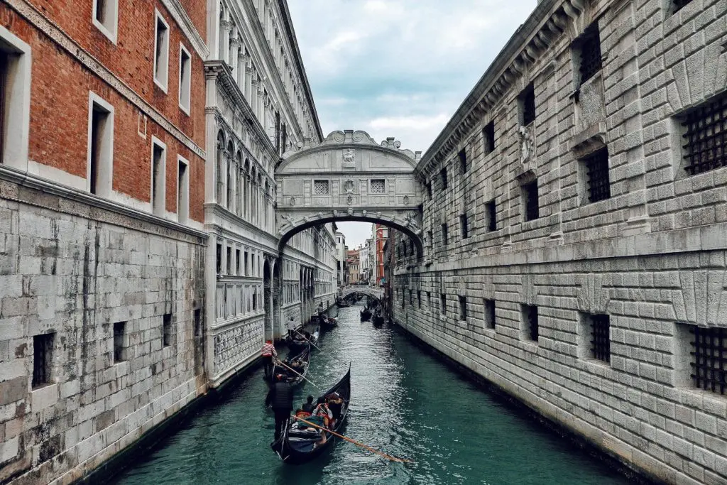 venice-unsplash