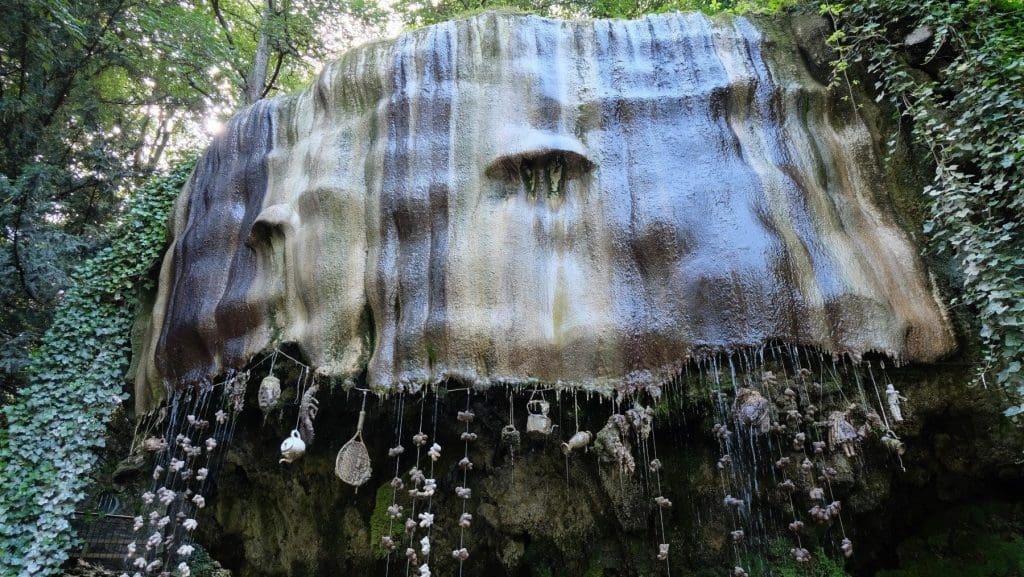 Pettrifying Well, Karesborough, Deposit Photos quirky places