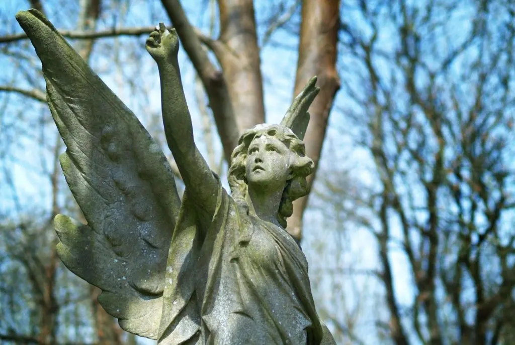 quirky places, pixabay, highgate cemetery