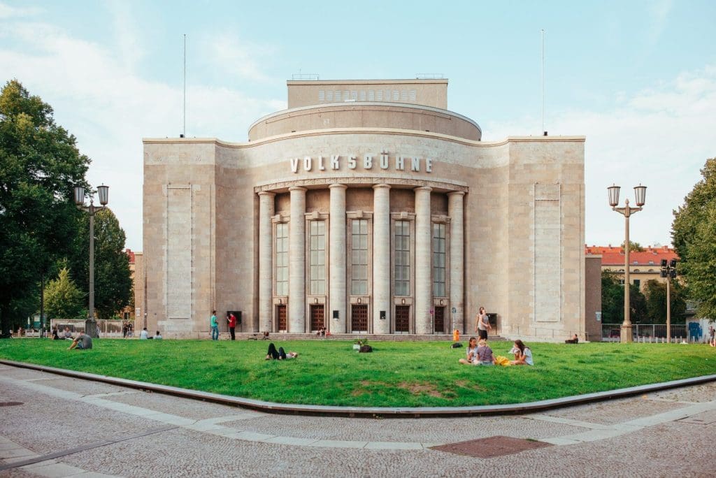 Volksbuehne, RosaLuxPlatz c visitBerlin, photo Max Threlfal