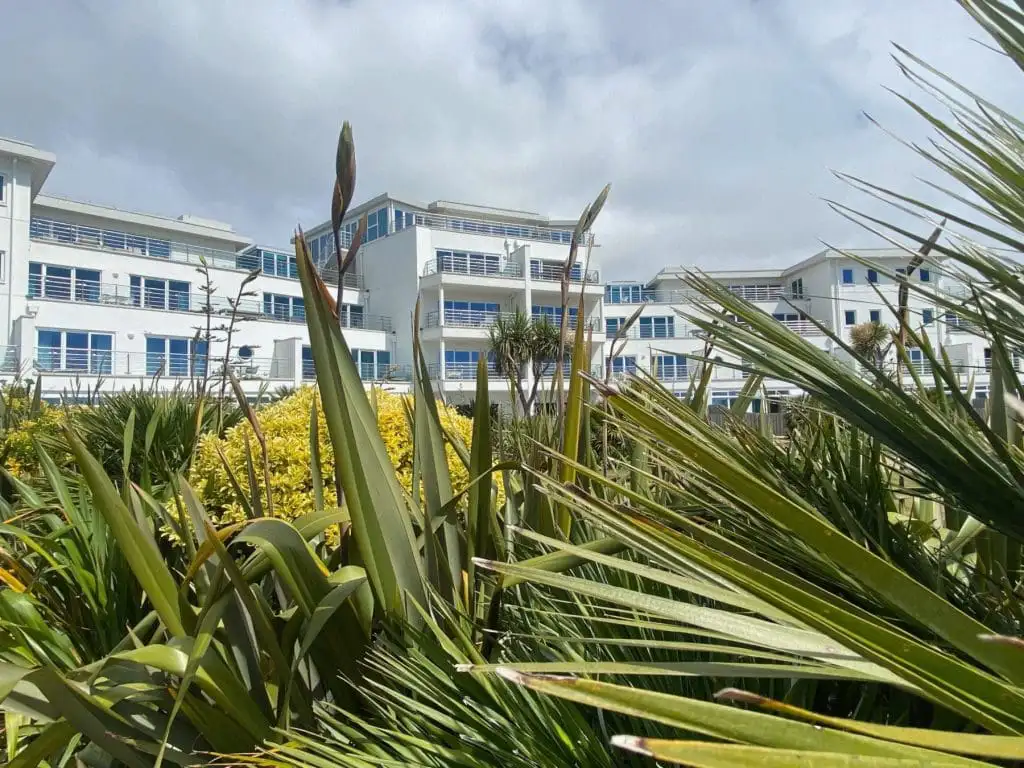 One of Cornwall's largest and poshest hotels is up for sale for whopping  amount - Cornwall Live, image size:1024x768