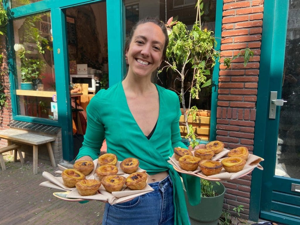 Vanessa, from Liguria Italy, with her pastel de nata