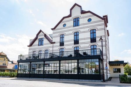 Hotel Des Brasseurs: Carbon Clean Vision for the Future