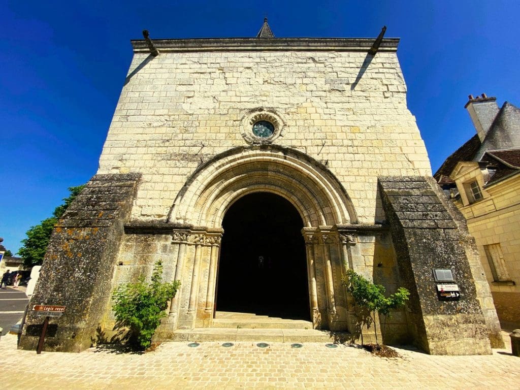 The church of Saint-Ours