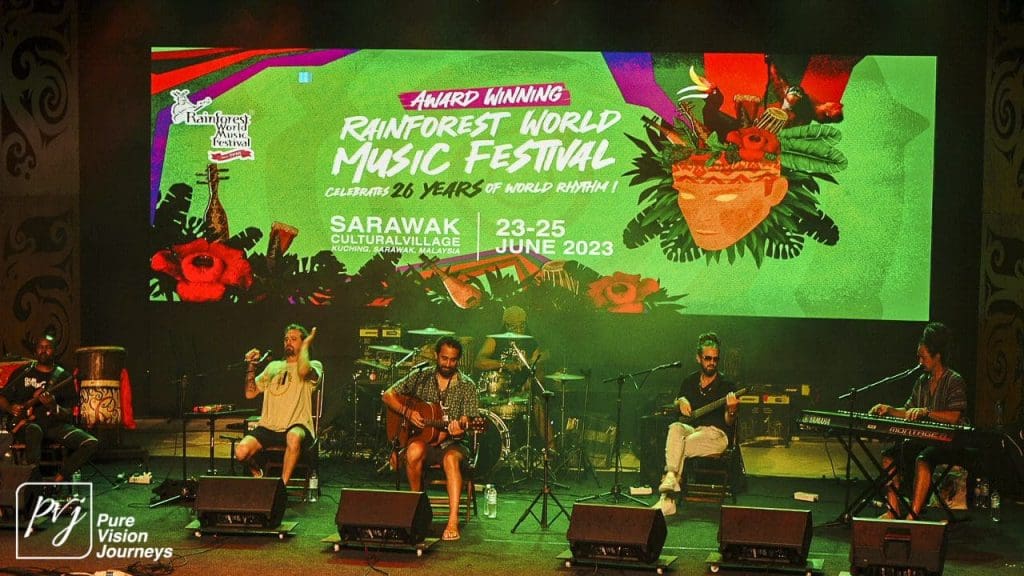 8-A workshop at Rainforest World Music Festival