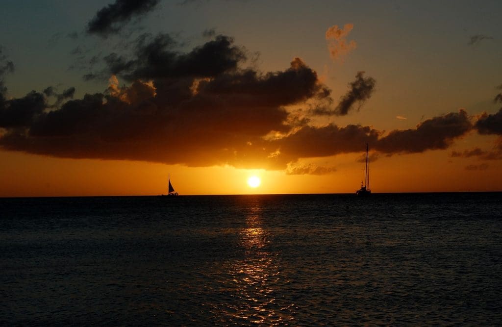 Things to Do in Aruba sunset cruise Pixabay