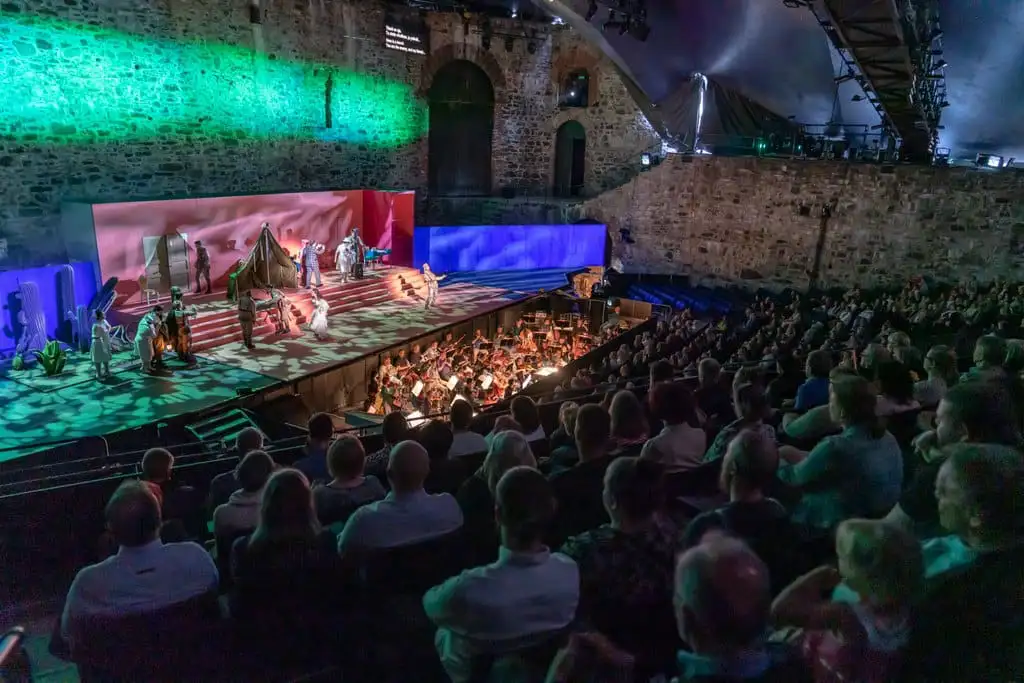 Olavinlinna katsomo auditorium Savonlinna Opera Festival