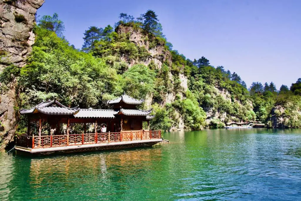 The Magical Mountains Around Zhangjiajie China - Travel Begins at 40