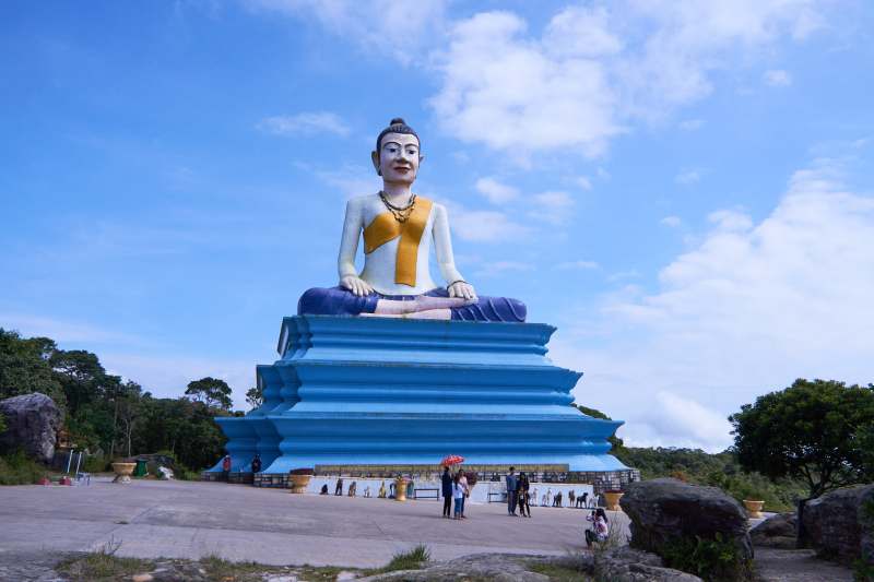 Lok Yeay Mao Monument