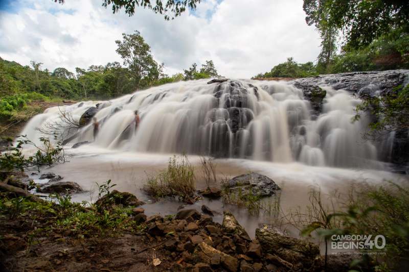 Bousra Waterfall