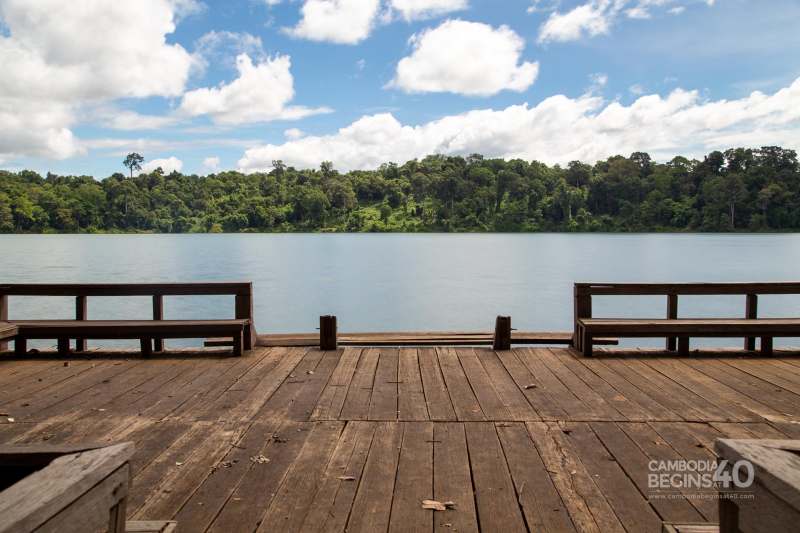 Yeak Laom Lake
