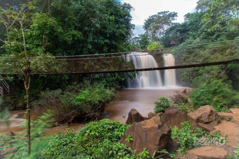 Kachanh Waterfall