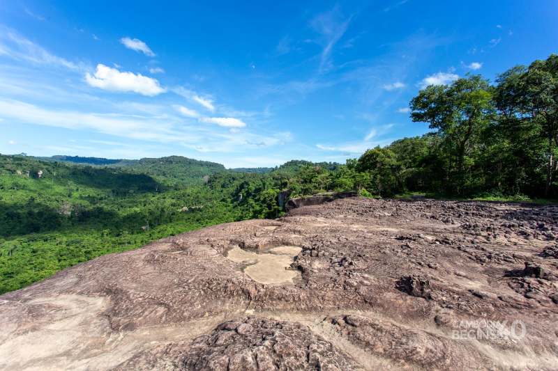 Poeng Ta Kho (Amazing Cliff)