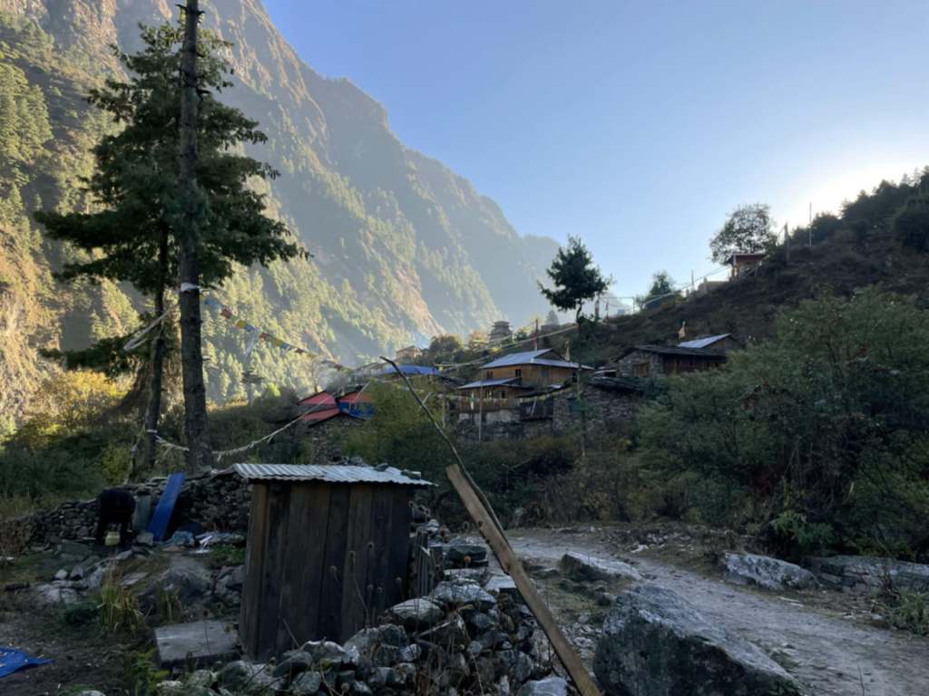 Manaslu Circuit Trek 