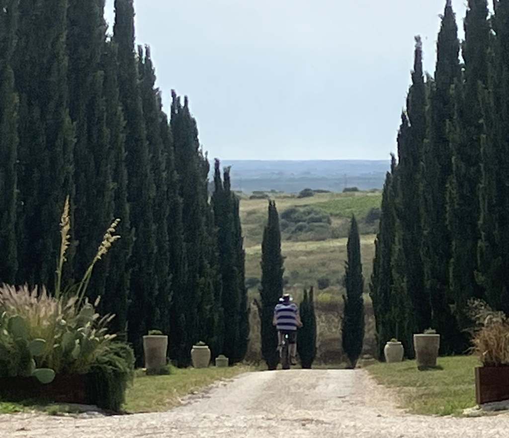 Setting off for an e-bike ride in the beautiful countryside around Masseria del Carboj