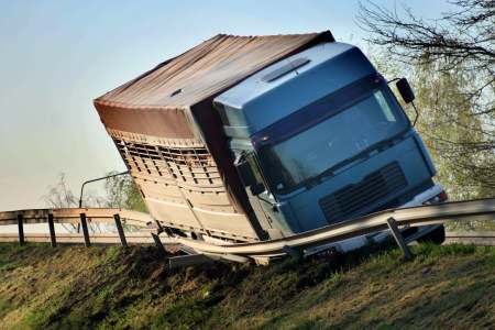 How Jackknife Truck Accidents Happen — and Who’s Liable