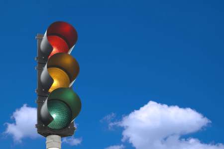 Why Yellow Lights Cause More Wrecks Than You Think