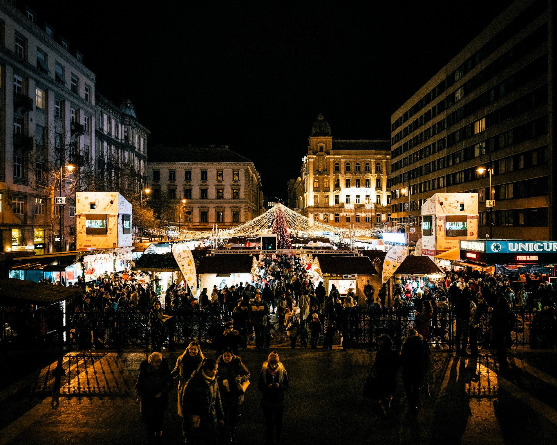 Budepest christmas-unsplash 2 Budapest Christmas Fair