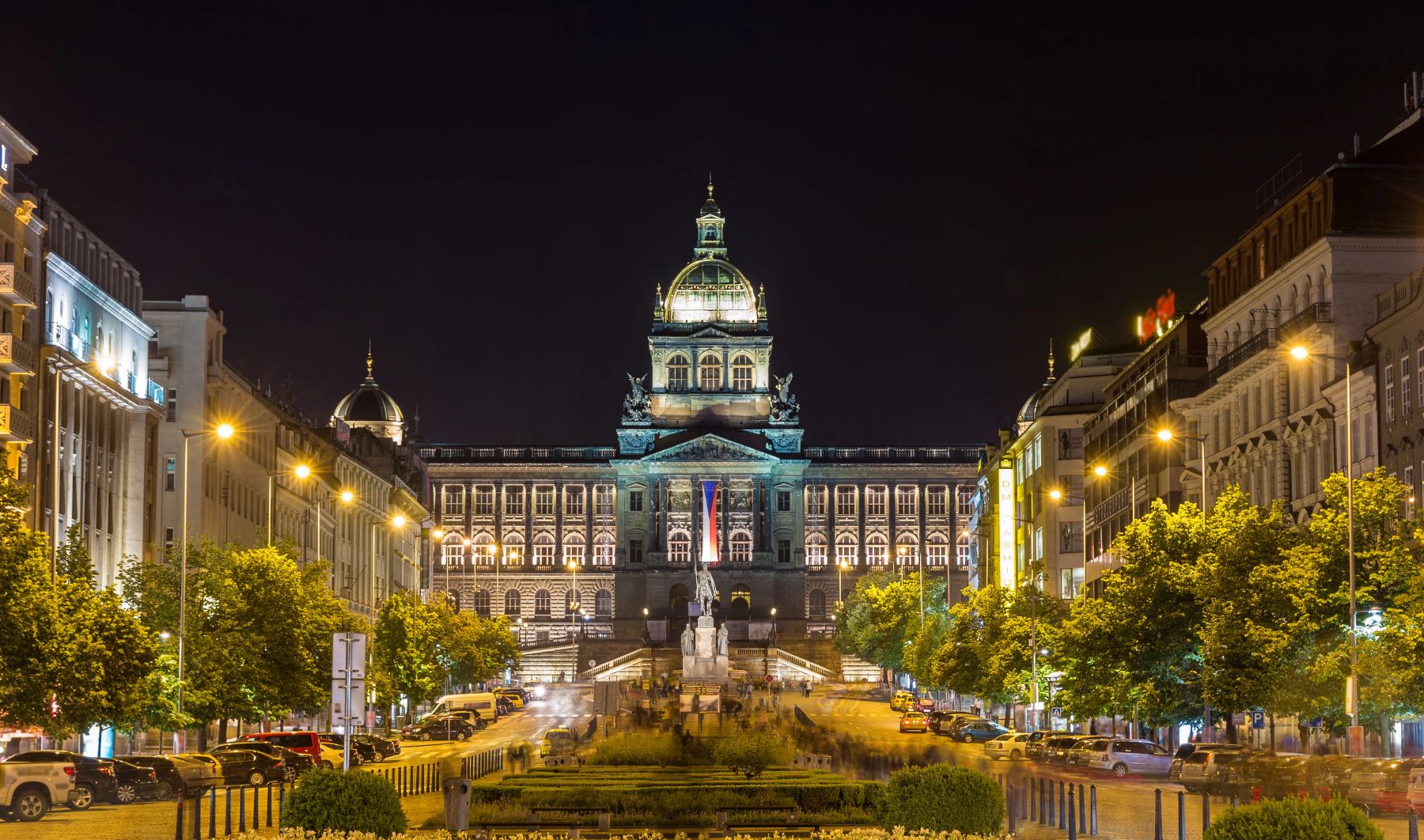 Depositphotos_4wenceslaus square prague Wenceslas Square Christmas Market