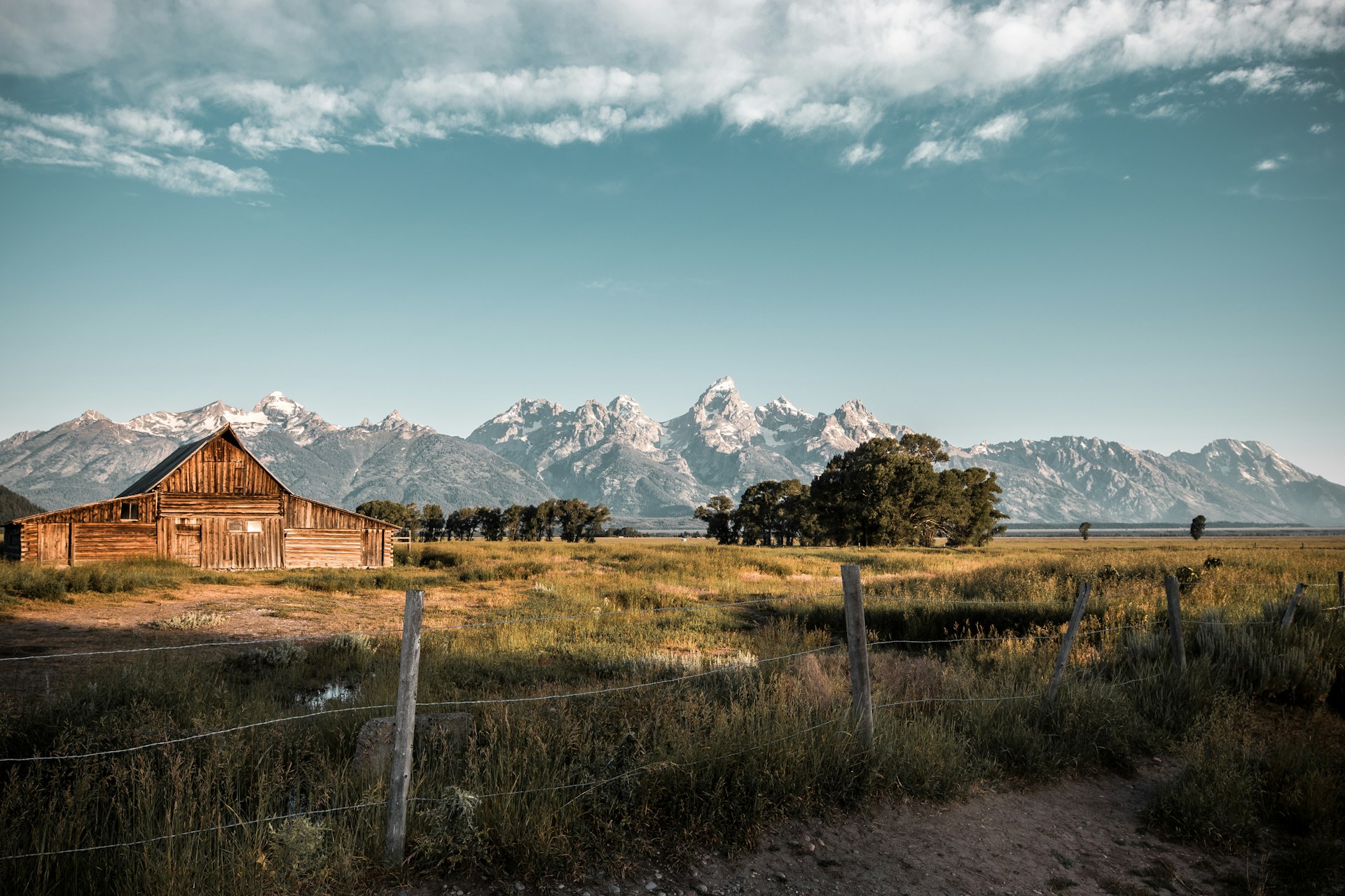 ben-emrick-Id9IhRYd20s-unsplash Tetons Jackson Hole