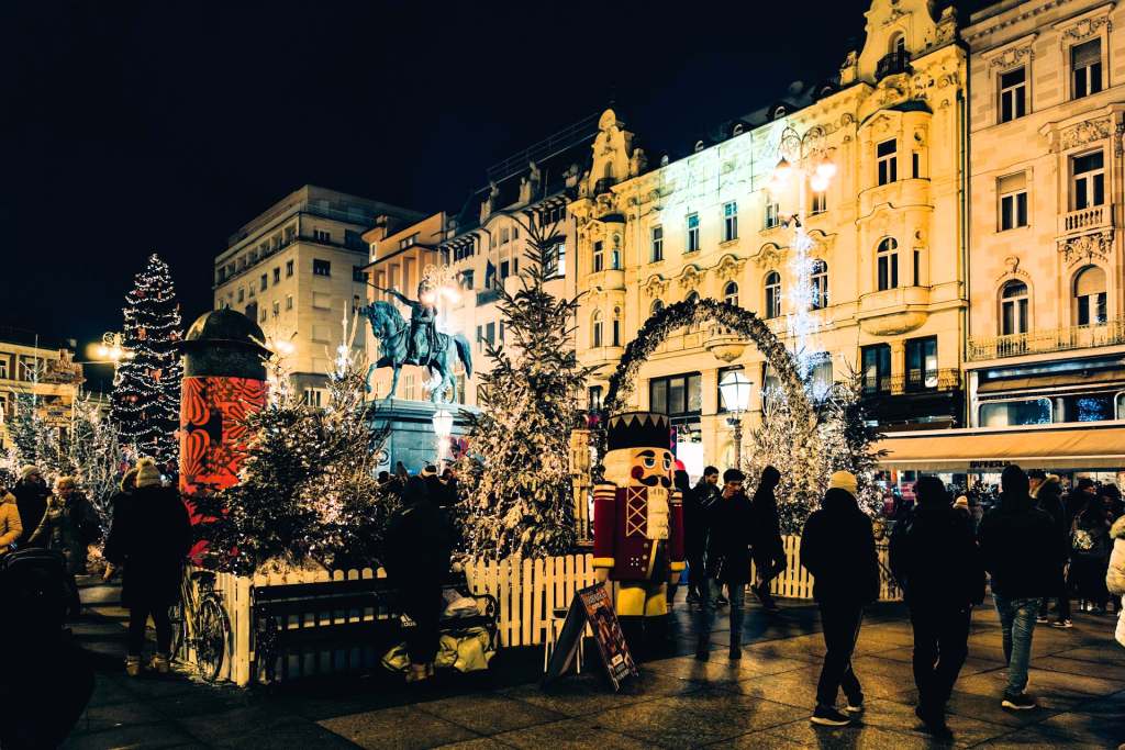 zagreb christmas market -unsplash