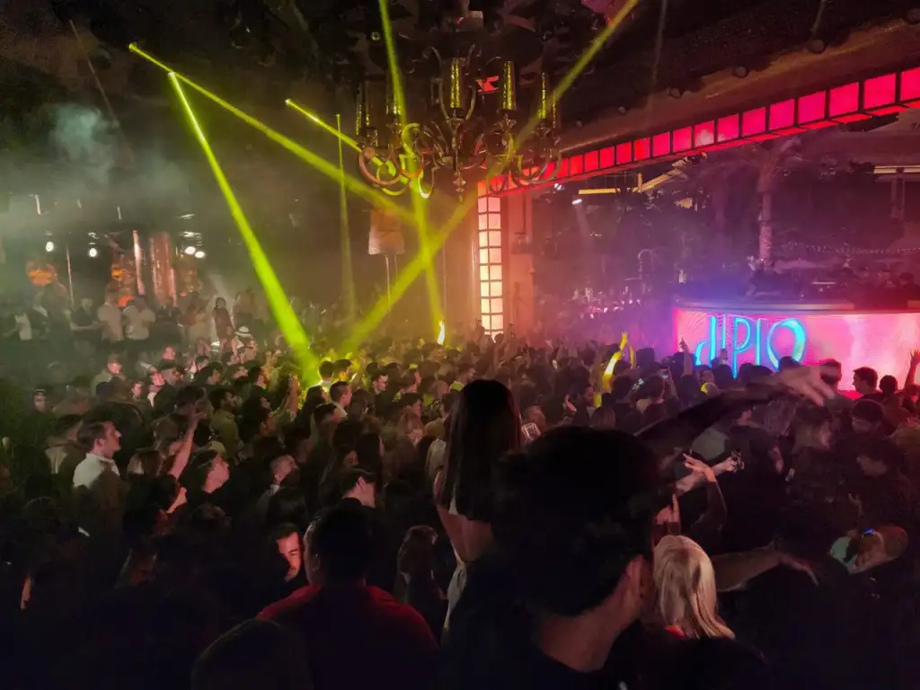 XS Bottle Service in Las Vegas: Why It's Worth Every Dollar - Travel Begins at 40 XS Bottle Service in Las Vegas: Why It's Worth Every Dollar - Travel Begins at 40